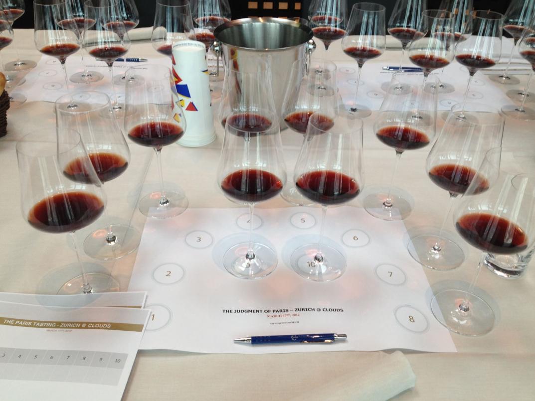 Die 11 roten Kandidaten- blind serviert