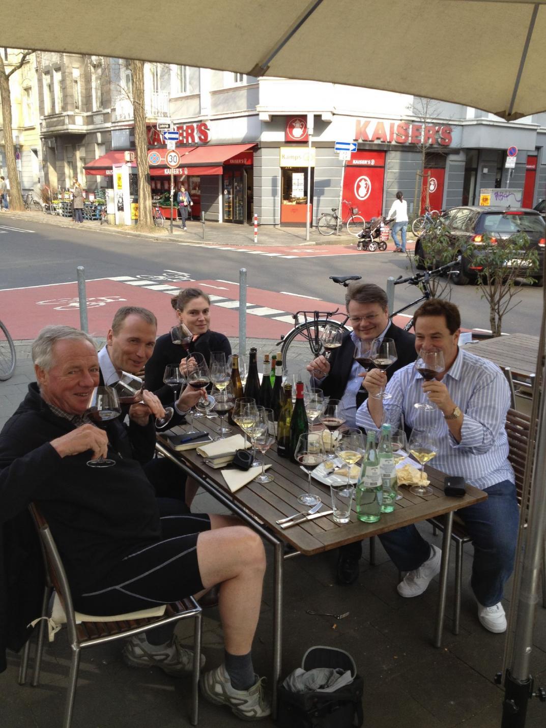 Der harte Kern der Düsseldorfer Kellerteufel